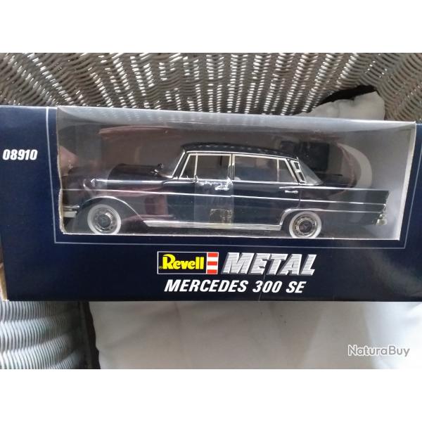 MERCEDES 300 SE REVELL METALL 1/18