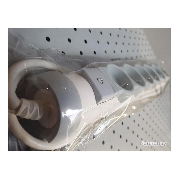Rallonge multiprises LEGRAND 50083 neuve
