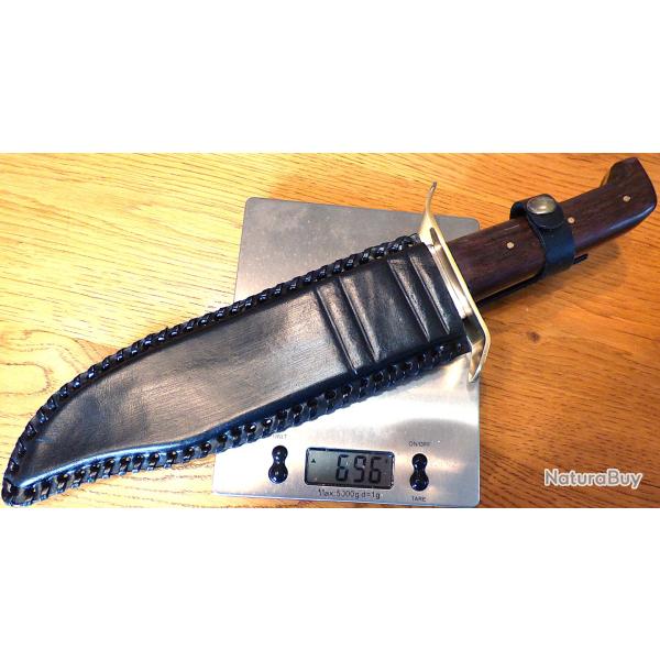 GROS BOWIE D'OCCASION .T.B.E. POUR CHASSE ET RANDONNEE - PLAQUETTES BOIS - GARDE ET RIVETS EN LAITON