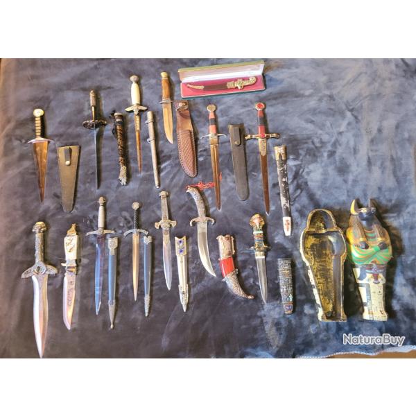 LOT DE DAGUES ET COUTEAUX