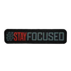 Patch SIGNATURE STAY FOCUSED brod&eacute; gris b&eacute;ton/rouge