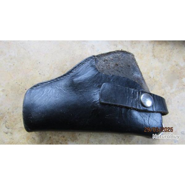 holster �tui cuir fin souple mod�le ceinture pression pistolet revolver 7.65 ruby