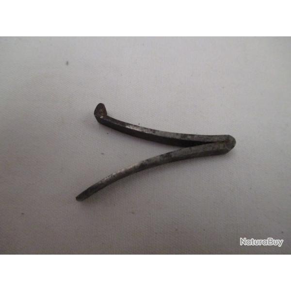 piece d�tach�e  pour restauration arme  a poudre noire  ressort plat  long de  45 mm