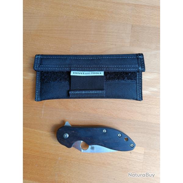 Couteau de poche Spyderco Domino