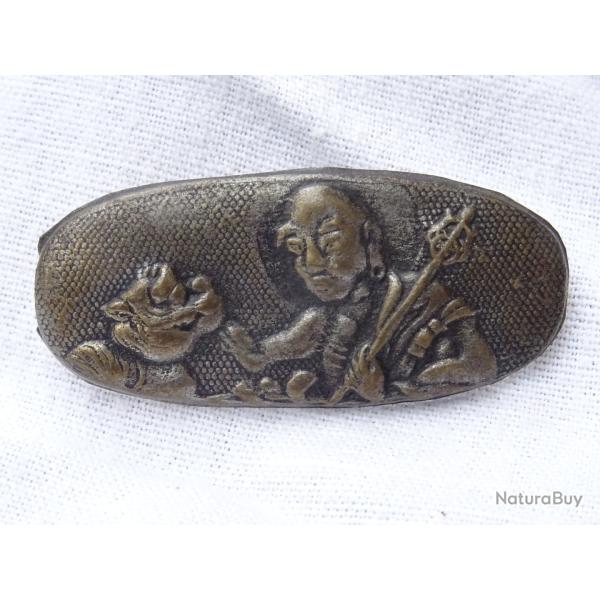 j194) lot = tr�s bel ornement  de tsuka  = voir photos et description