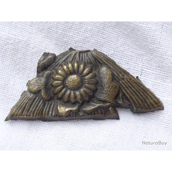 j203) lot = tr�s bel ornement  de tsuka  = voir photos et description