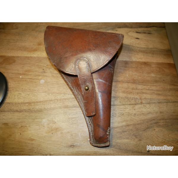 Etui de 92 simplifi en cuir fauve  petit bouton de fermeture