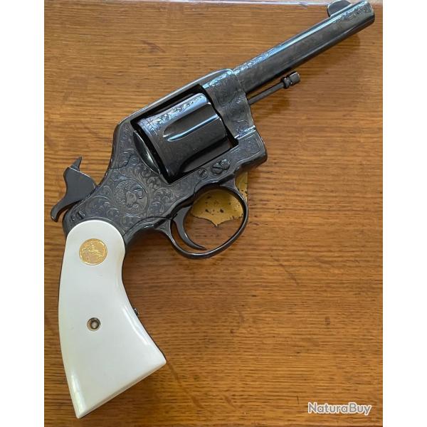 COLT D'EXCEPTION ��NAVY 1889�� GRAV� EN CREUX