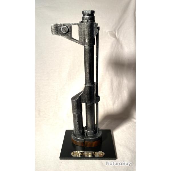 SUPPORT PRESENTOIR POUR BAIONNETTE Kalashnikov AK 47 AVEC PLAQUE GRAVEE