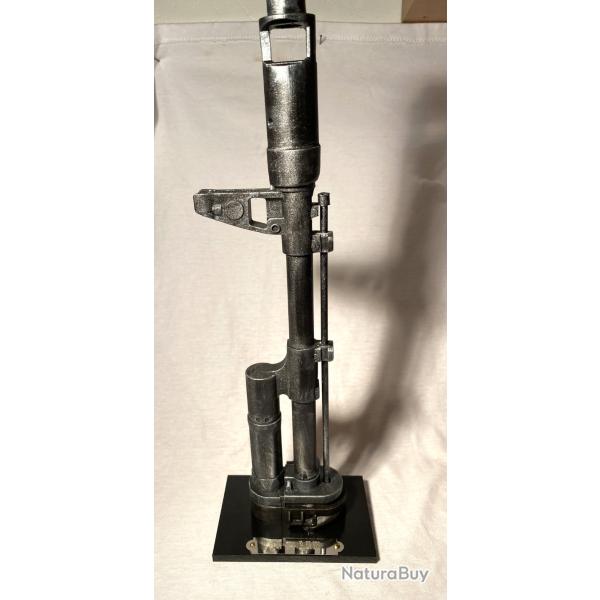 SUPPORT PRESENTOIR POUR BAIONNETTE Kalashnikov AK 74 M AVEC PLAQUE GRAVEE