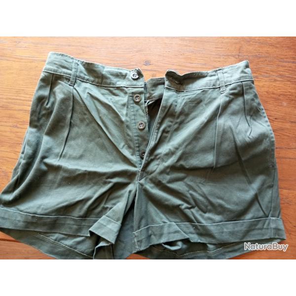 Short militaire