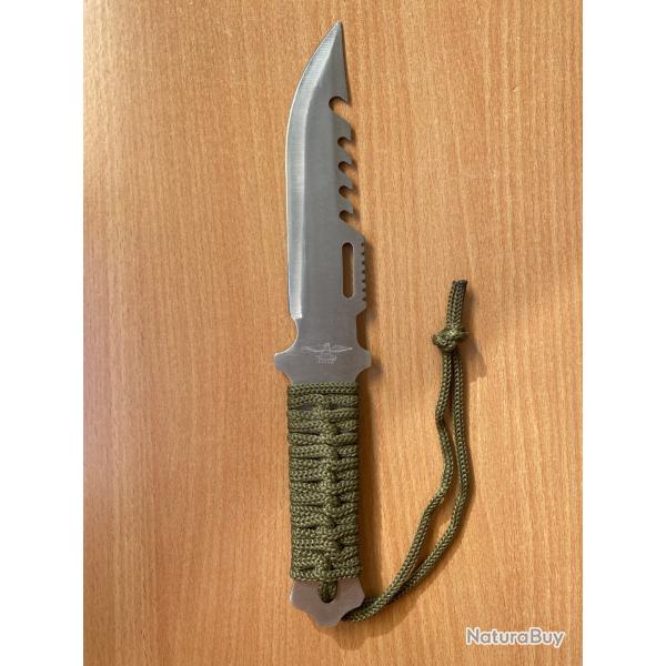 Couteau type militaire/survie Bekizo