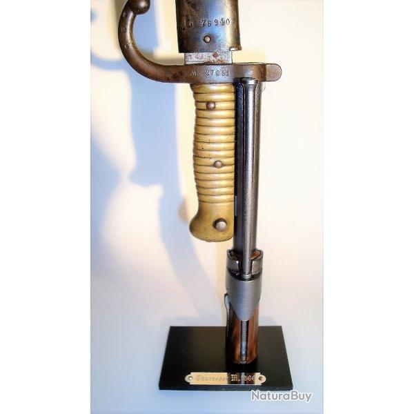 SUPPORT PRESENTOIR POUR BAIONNETTE CHASSEPOT M.1866  AVEC PLAQUE GRAVEE