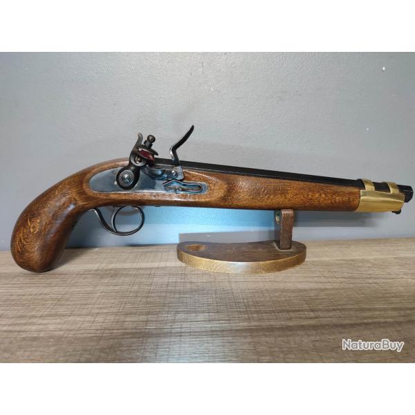 Grand pistolet � silex enti�rement bronz� noir canon � pans parfait fonctionnement m�canique