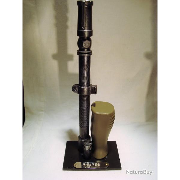 Support prsentoir pour baonnette STEYR AUG avec plaque grave