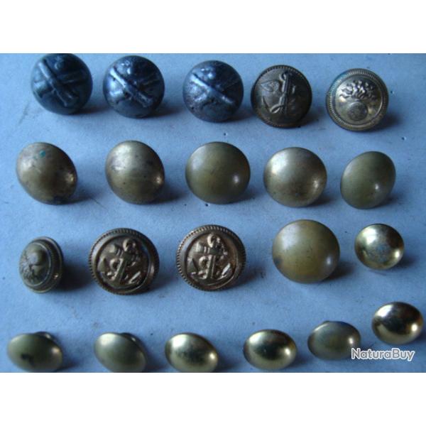 LOT 20 BOUTONS MILITAIRES