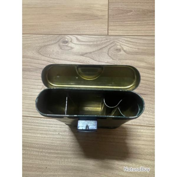 Bo�te n�cessaire nettoyage Mauser K98 bon �tat g�n�ral