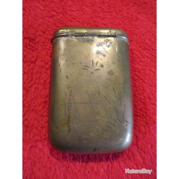 porte cigarette en cuivre de poilu