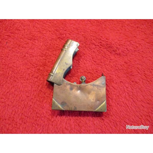 piece artisanal de tranchee