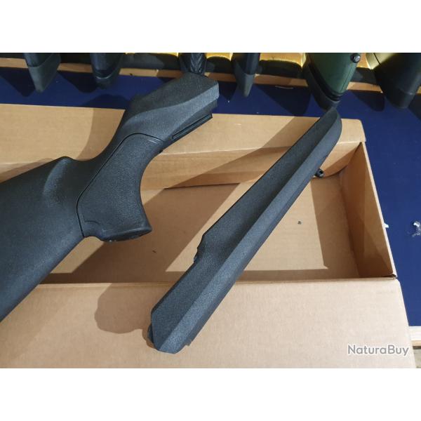 Crosse et devant synth�tique noire pour carabine Beretta BRX1
