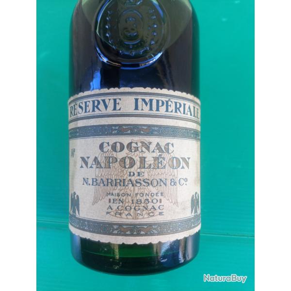 RESERVE  IMPERIALE   "  COGNAC  NAPOLEON "  .   DE  N . BARRIASSON A COGNAC  .