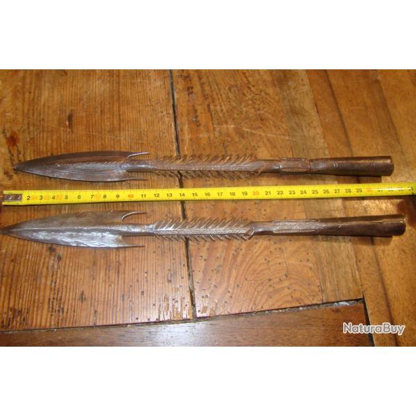 PAIRE DE POINTES DE SAGAIES
