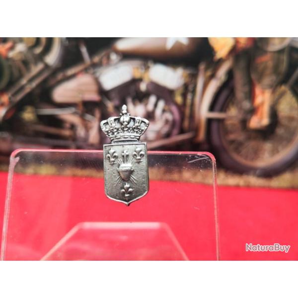 Insigne Vend�en  Hauteur : 23 mm  Largeur : 10 mm