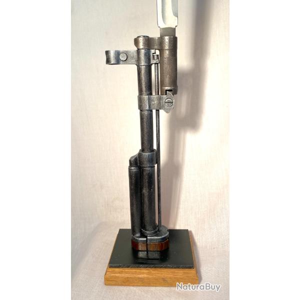 Support-prsentoir pour baonnette SKS 45  avec socle bois