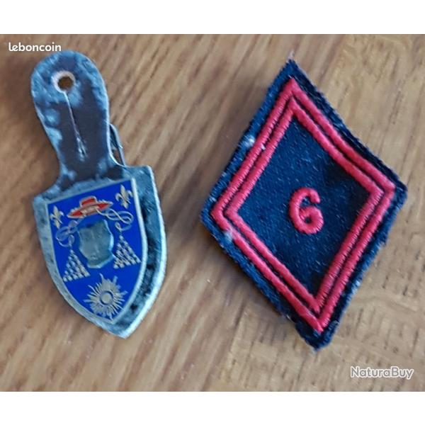 2 INSIGNES MILITAIRES
