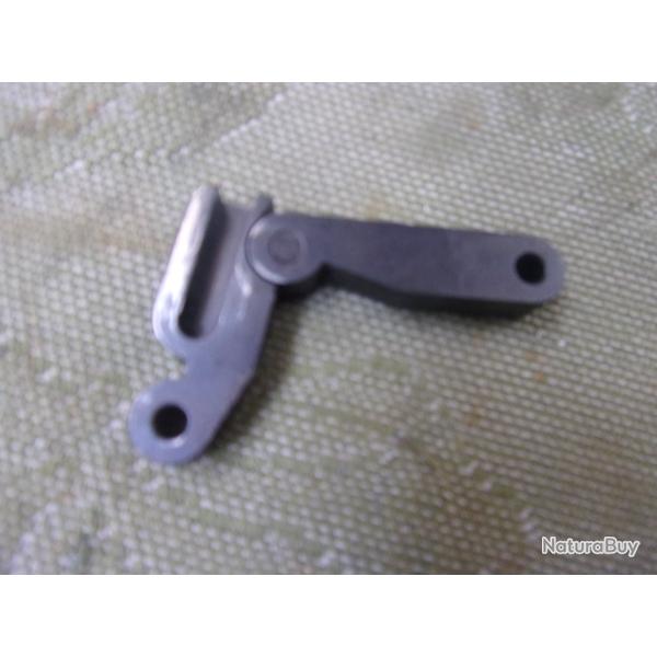 pice de genouillre de culasse de carabine Uberti 1873  / 1866