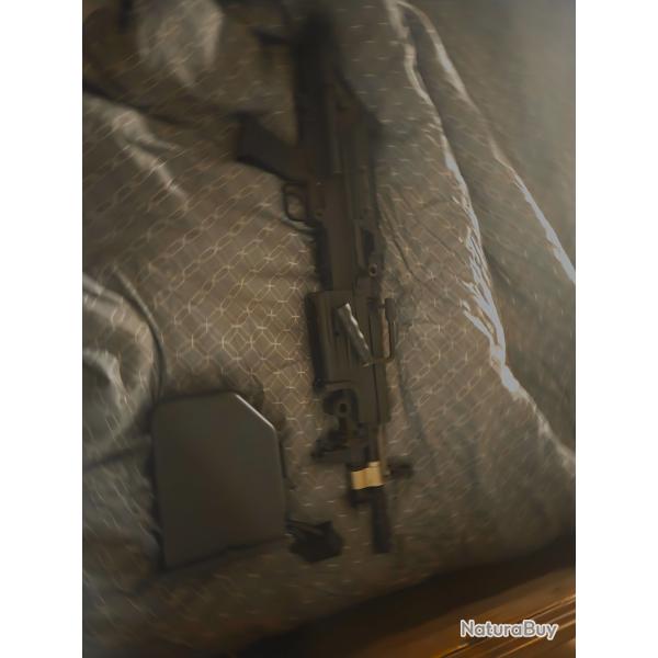 Replique airsoft m249