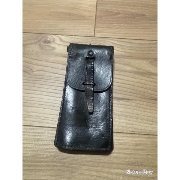 Pochette en cuir noir arme franaise