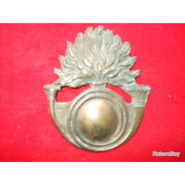 Plaque de giberne  de Voltigeur. ( Grosse grenade et cor de chasse  1er 2e Empire ) . Lot 2 .