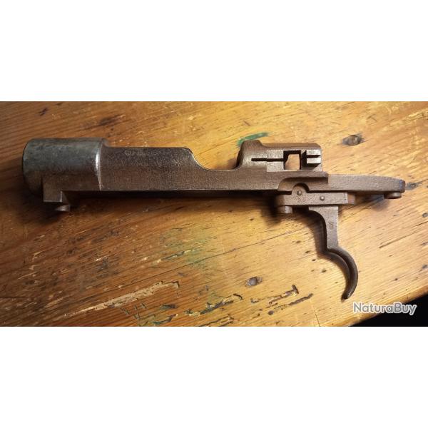 (514) Boitier nu de culasse de Mauser dat 1916, et son dispositif de gchette encore fonctionnel.