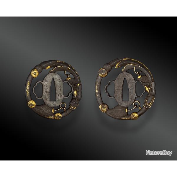 Paire de TSUBA pour daisho, au motif de l'�p�e Seiryu Engetsu. Sign�s JAPON - P�riode EDO