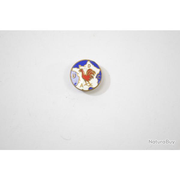 Insigne boutonni�re Union de d�fense des commer�ants et artisans UDCA, ann�es 1950. Fisc syndicat