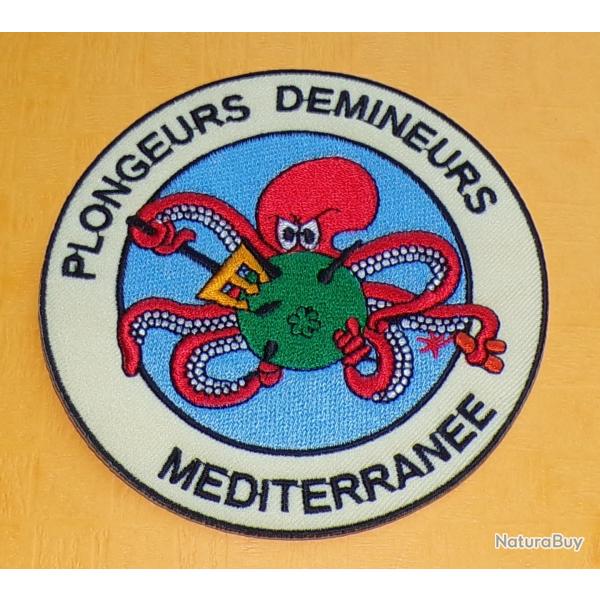 TISSU PATCH : PLONGEURS DEMINEURS MEDITERRANEE� , DIAMETRE 9�CM , BON ETAT VOIR PHOTOS . POUR TOUT R