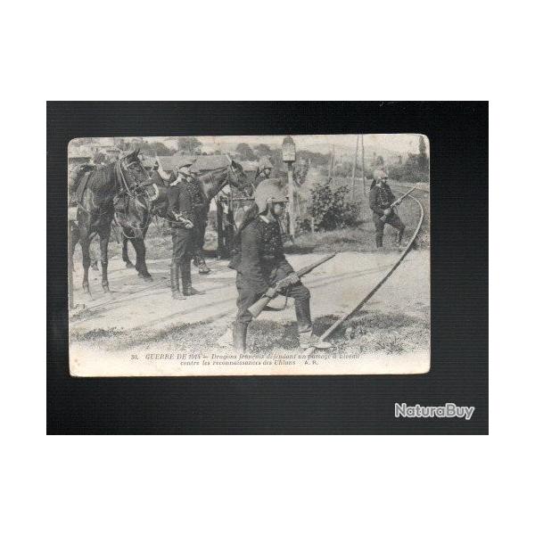 dragons fran�ais d�fendant un passage � niveau contre les reconnaissances des uhlans cpa cavalerie