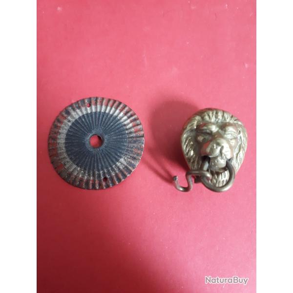 SHAKO modle 1872  tte de lion et cocarde