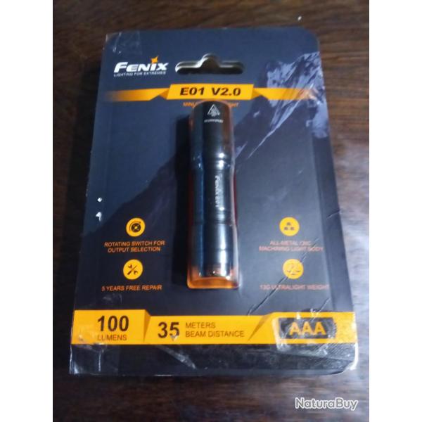 lampe de poche : fenix E01 V2.0 black