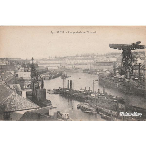 CPA -Marine Militaire "BREST"-Vue g�n�rale de l'arsenal N�018