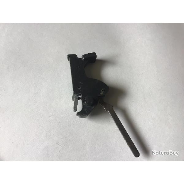 VENDU PAR LE-CUIRASSIER CHIEN DE REVOLVER D'ALARME BODY GUARD MAG 9 MM