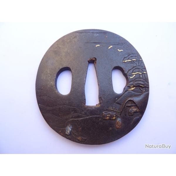 J205)  lot ttr�s beau suba en fer cisel� = pour katana , wakis , sabre ,  japonais , �do