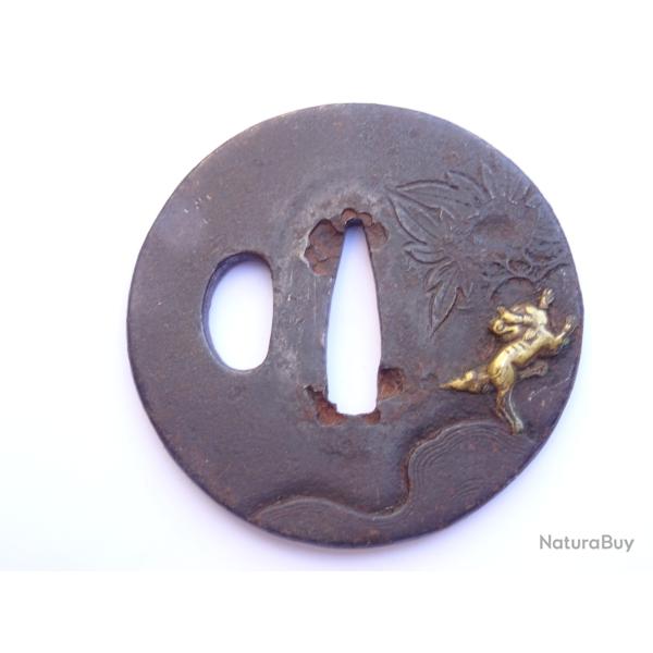 J206)  lot ttr�s beau suba en fer cisel� = pour katana , wakis , sabre ,  japonais , �do