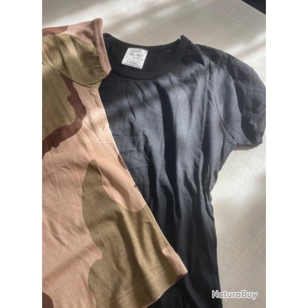 T-shirt  neuf TAILLE divers XS  camo beige et un noir  les deux pi�ces