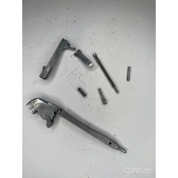 Divers culasse, percuteur et doigt d'armement pour Verney Carron Semi auto cal.12