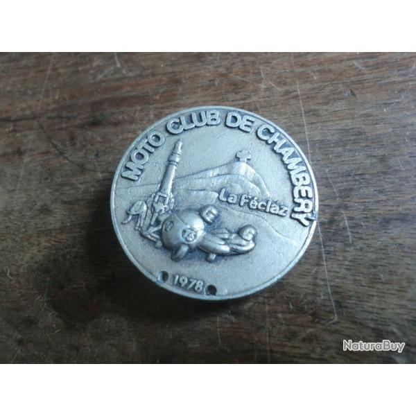 insigne  badge moto club de chamb�ry la f�claz / 1978 / gloria