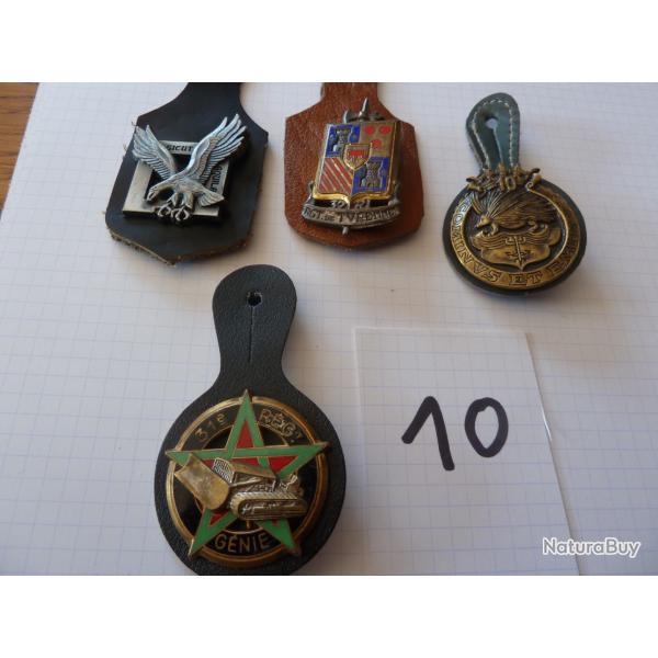 lot d'insignes militaire n�10