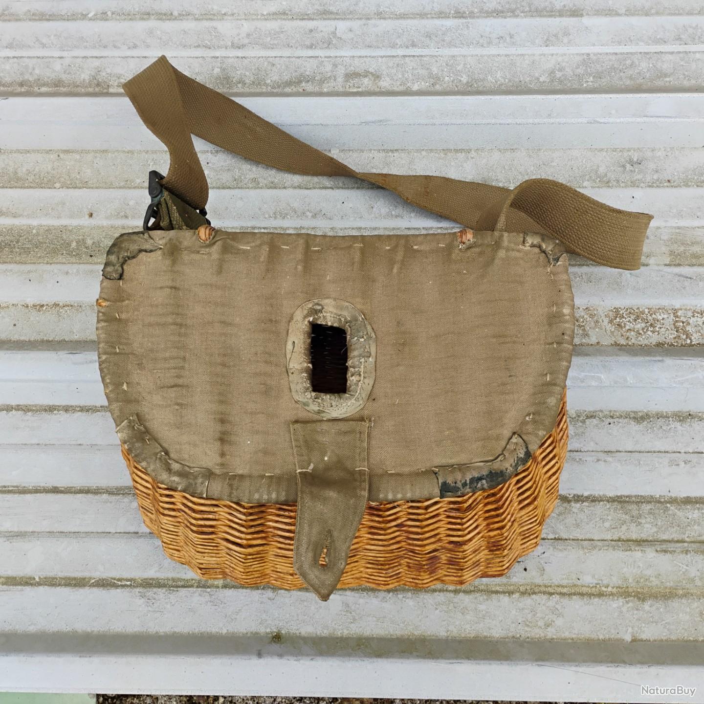 Vieux Panier De Pêche En Osier Tressé - Fabriqué En France - Vintage Pêcheur