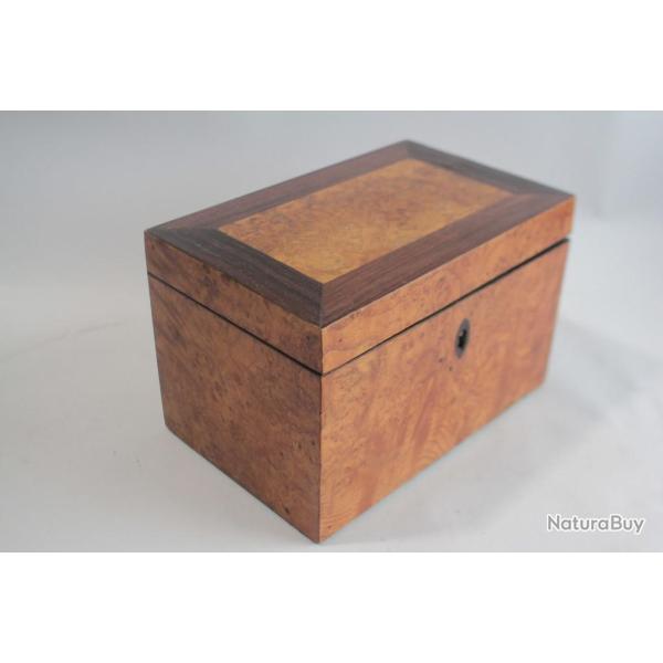 Ancienne bo�te � th� bois